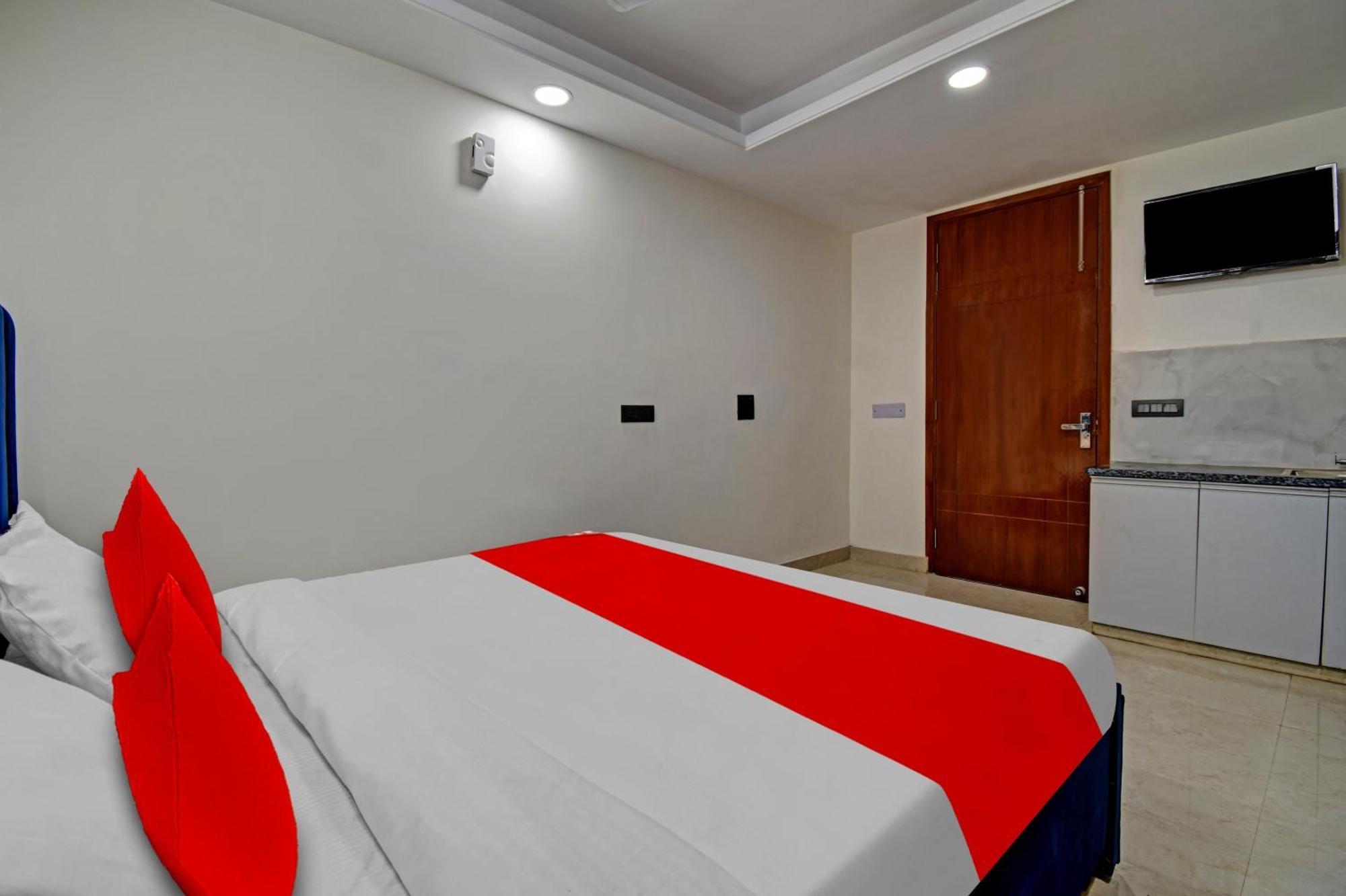 Hotel O Sai Kripa Stay Нью-Делі Екстер'єр фото